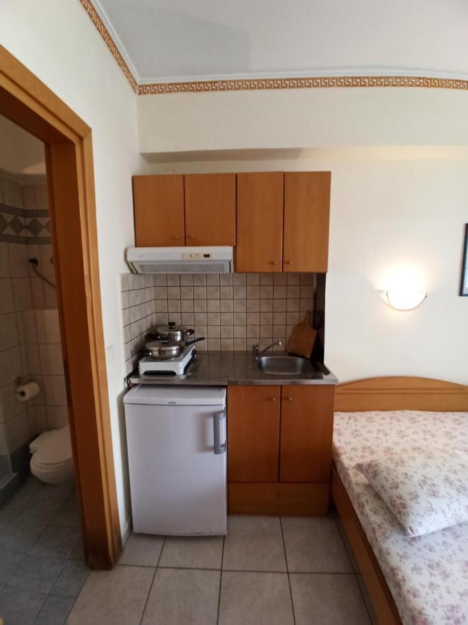Villa Cosmos Inn Olympiakí Aktí Dış mekan fotoğraf