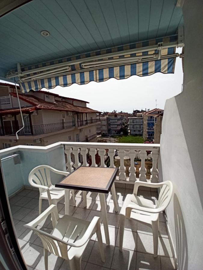 Villa Cosmos Inn Olympiakí Aktí Dış mekan fotoğraf